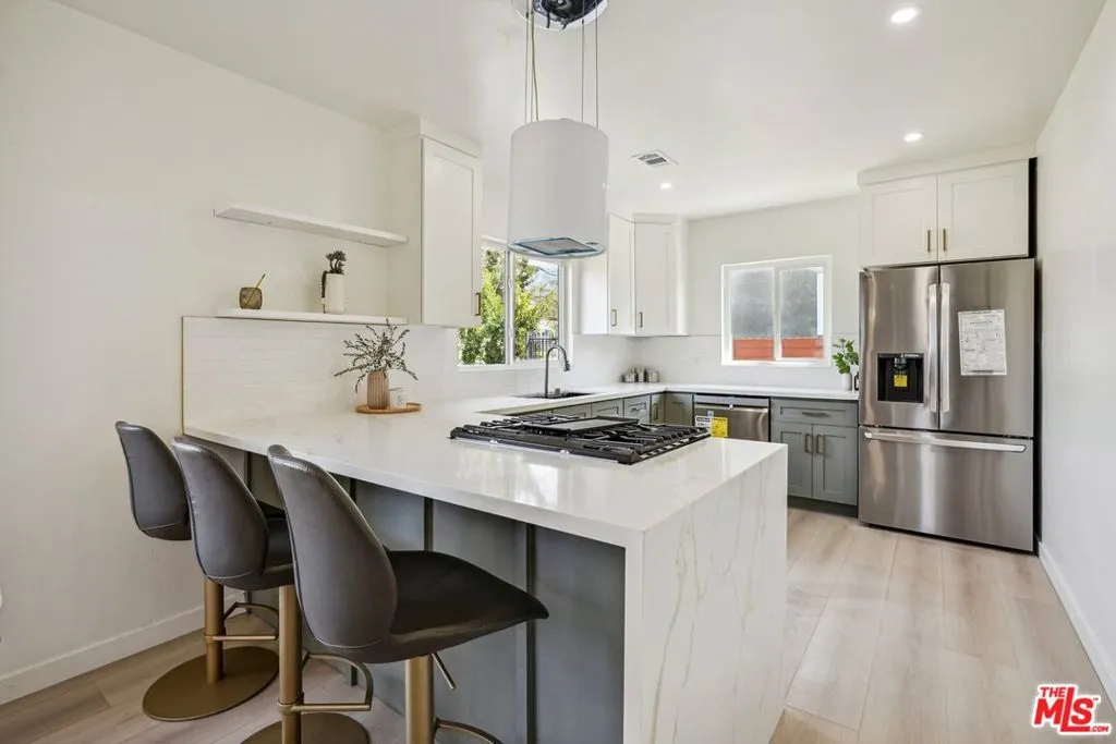 910 Arwin Street, Pasadena, California 91103 home-pic-14